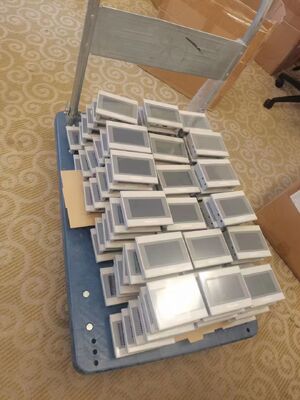 4.3インチ HMI 人間機械インターフェイス RS232/RS485/USBインターフェイスと産業制御用DC24V入力